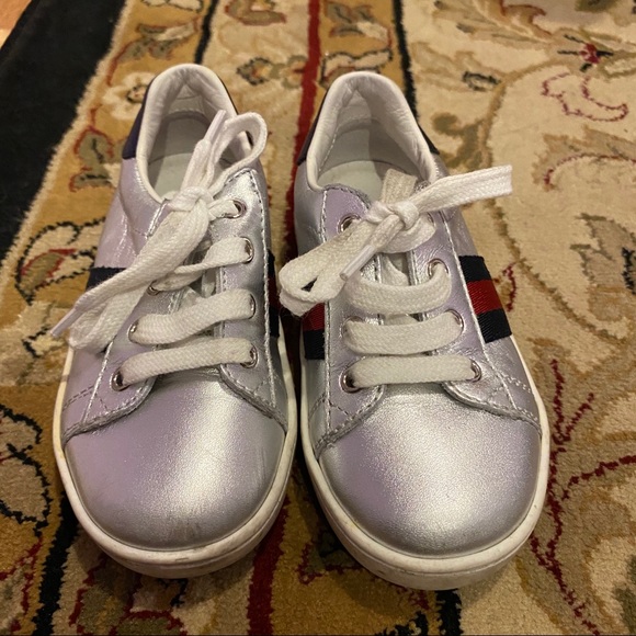 silver gucci shoes